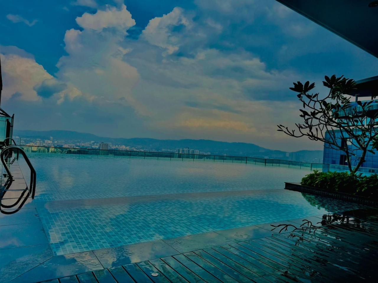 Crown Suites The Manor Klcc Kuala Lumpur City Center Exterior foto