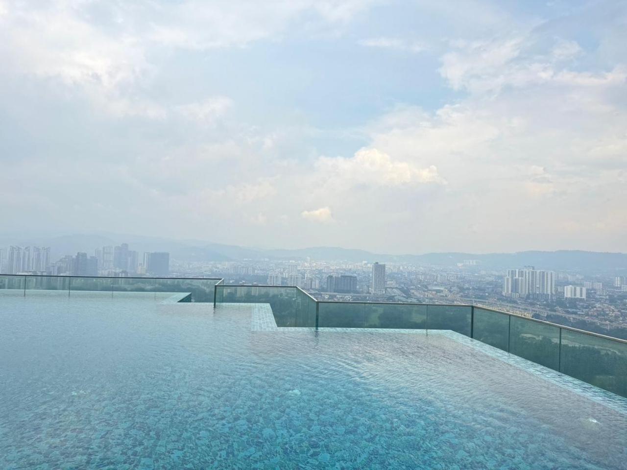 Crown Suites The Manor Klcc Kuala Lumpur City Center Exterior foto